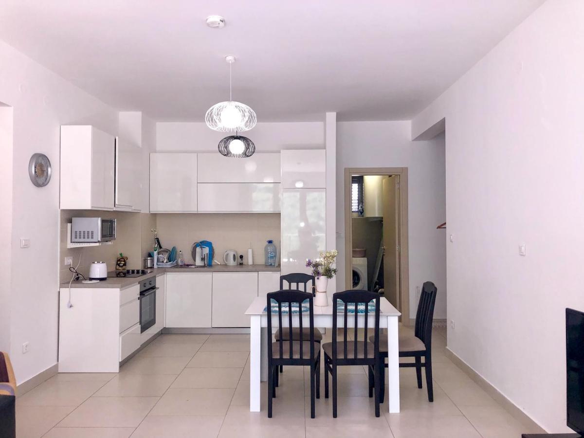 Lavender Bay Apartment D9 ดอนิมอรินิ ภายนอก รูปภาพ