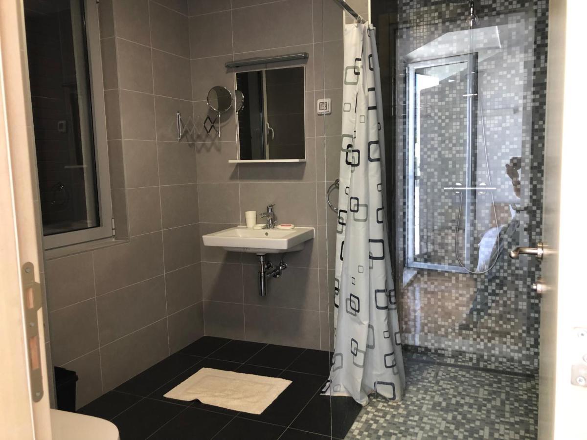 Lavender Bay Apartment D9 ดอนิมอรินิ ภายนอก รูปภาพ